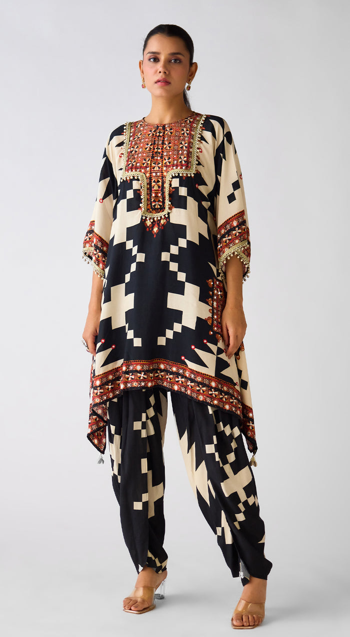 Black Abstract Print Crepe Kurta Set