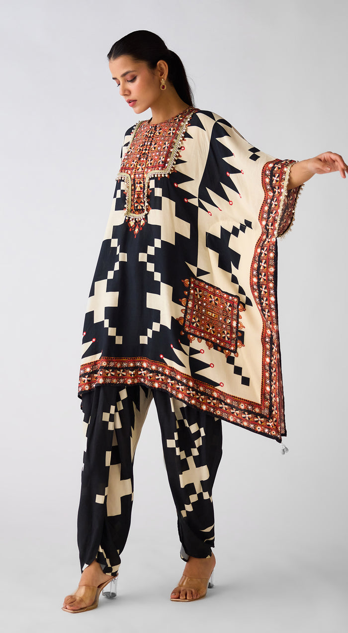 Black Abstract Print Crepe Kurta Set