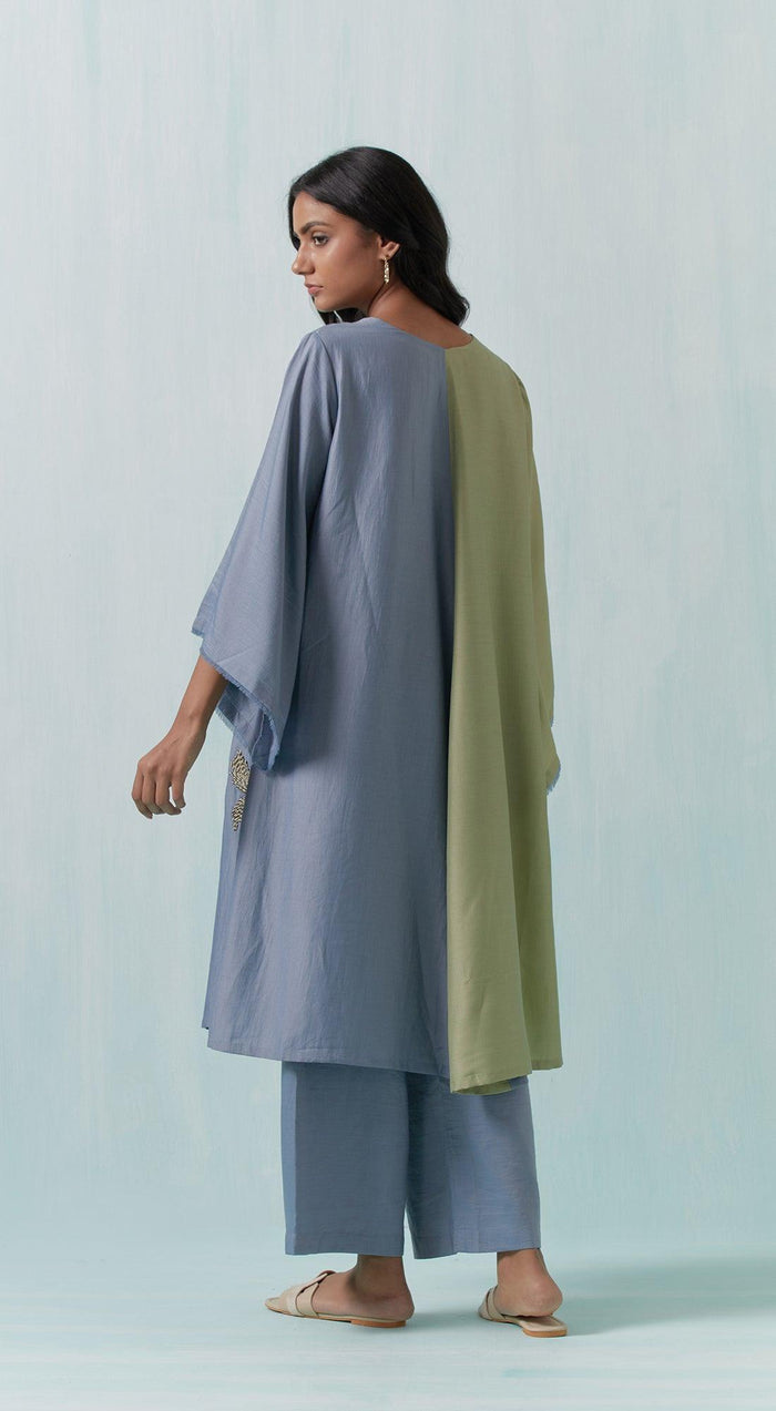 Blue & Grey Colourblocked Kurta Set - Basanti Kapde aur Koffee