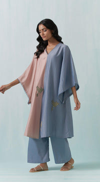 Blue & Pink Colourblocked Kurta Set - Basanti Kapde aur Koffee